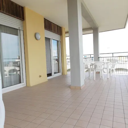 Sea View Floor In *