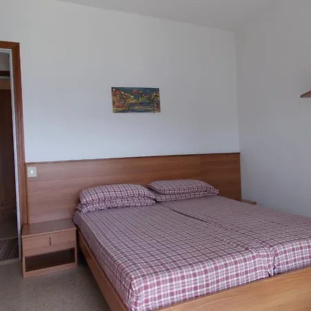 Sea View Floor In